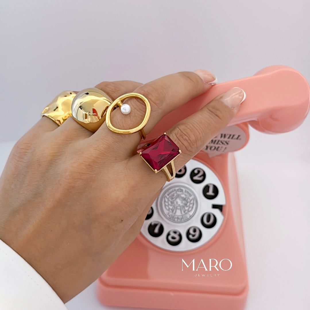 Red square ring
