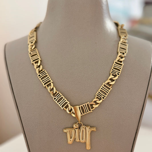 D BIG NECKLACE