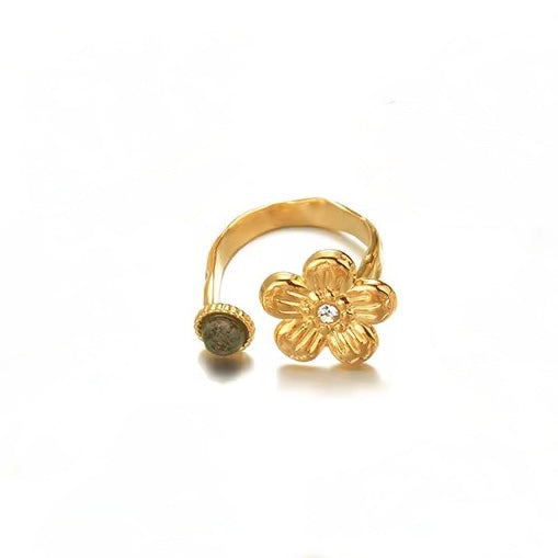 Gem flower ring