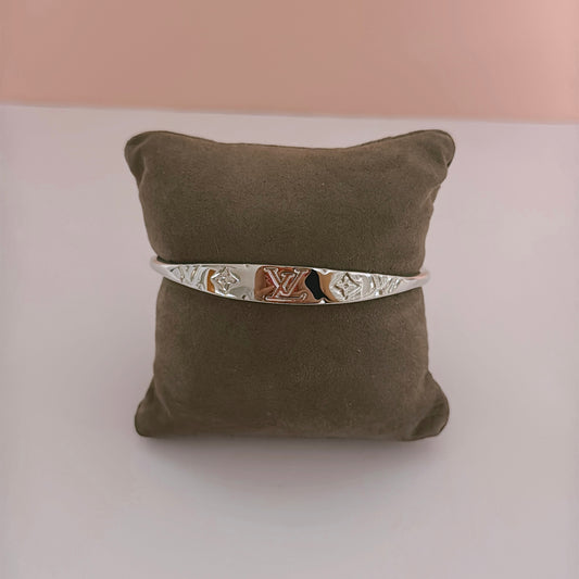 LV silver bangle