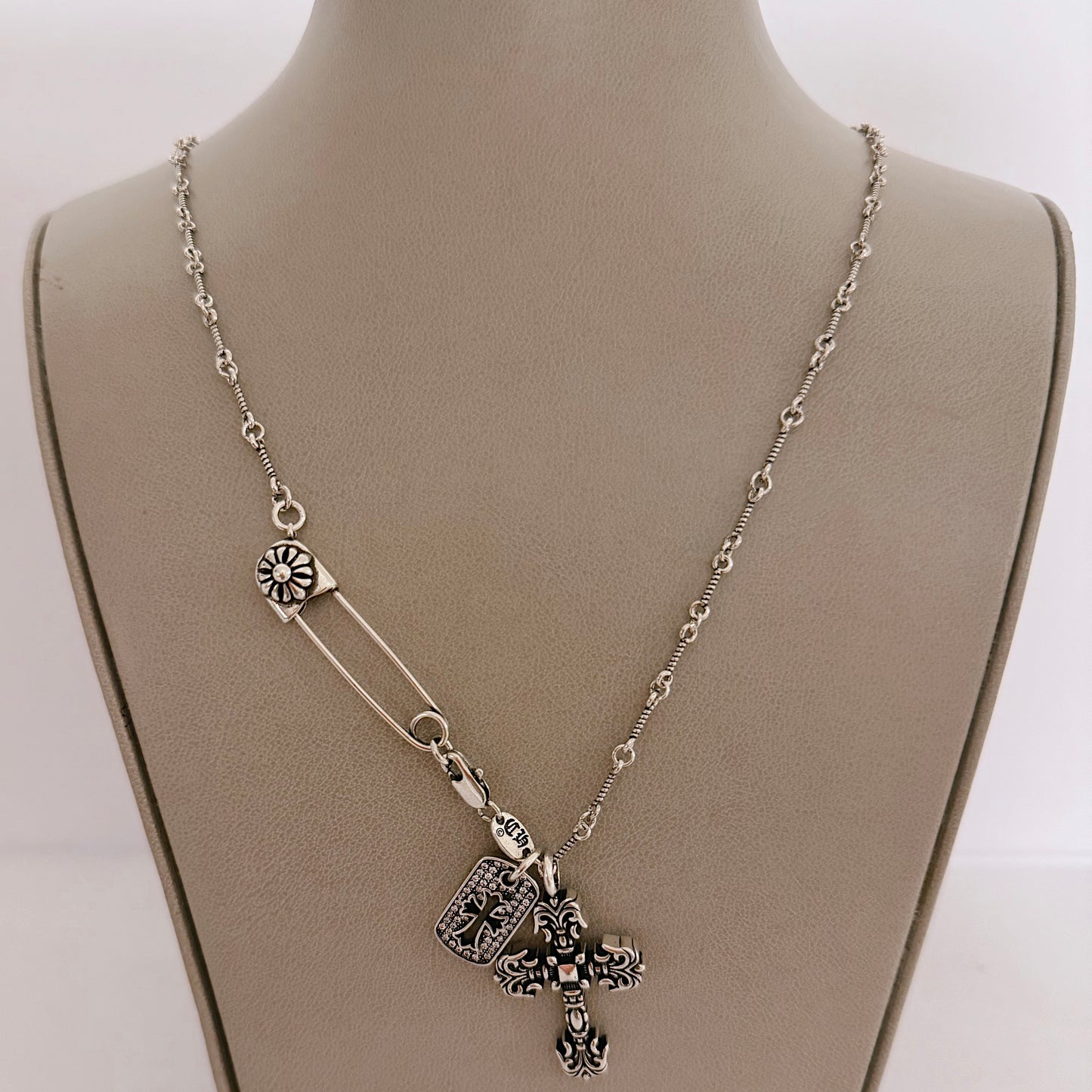 Cross pendant