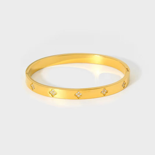 Blossom gold bracelet