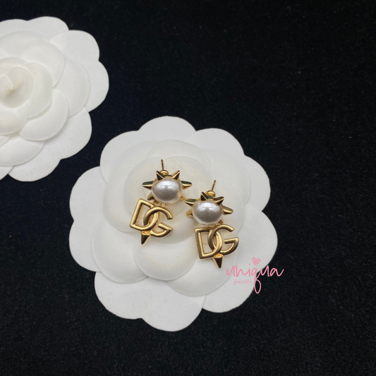D&G PEARL EARRING