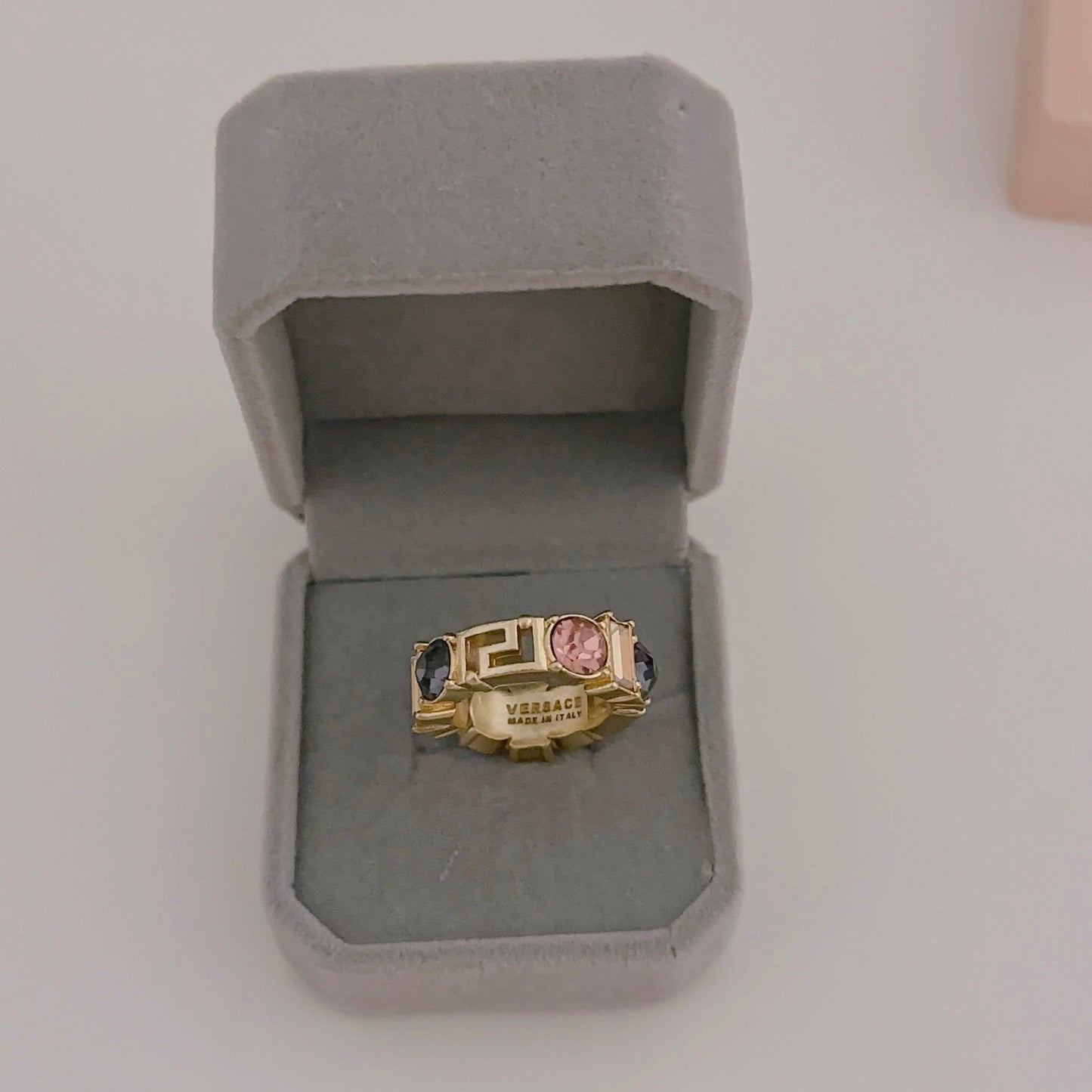 V CRYSTAL RING