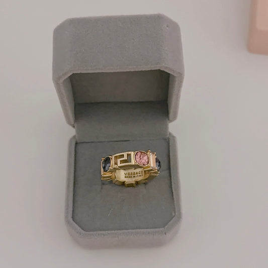 V CRYSTAL RING