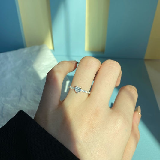 MINI CRYSTAL HEART RING