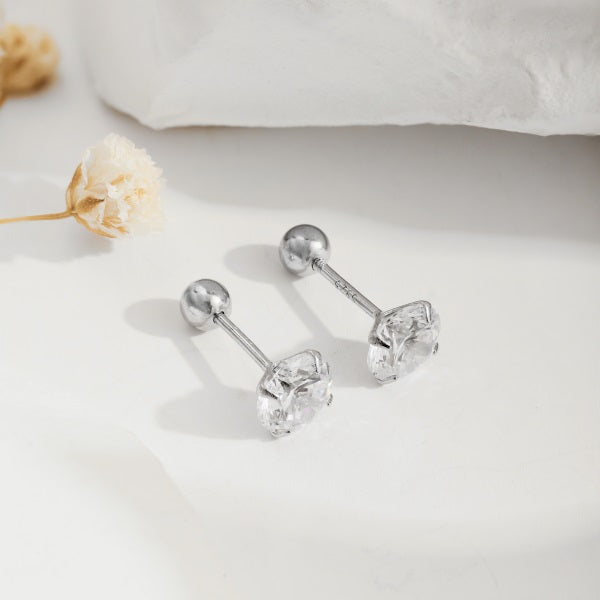 ROUND CUT SILVER EARRING