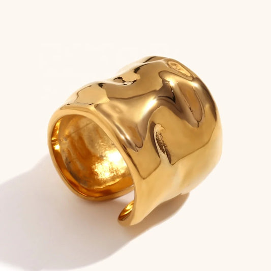 Wave gold ring