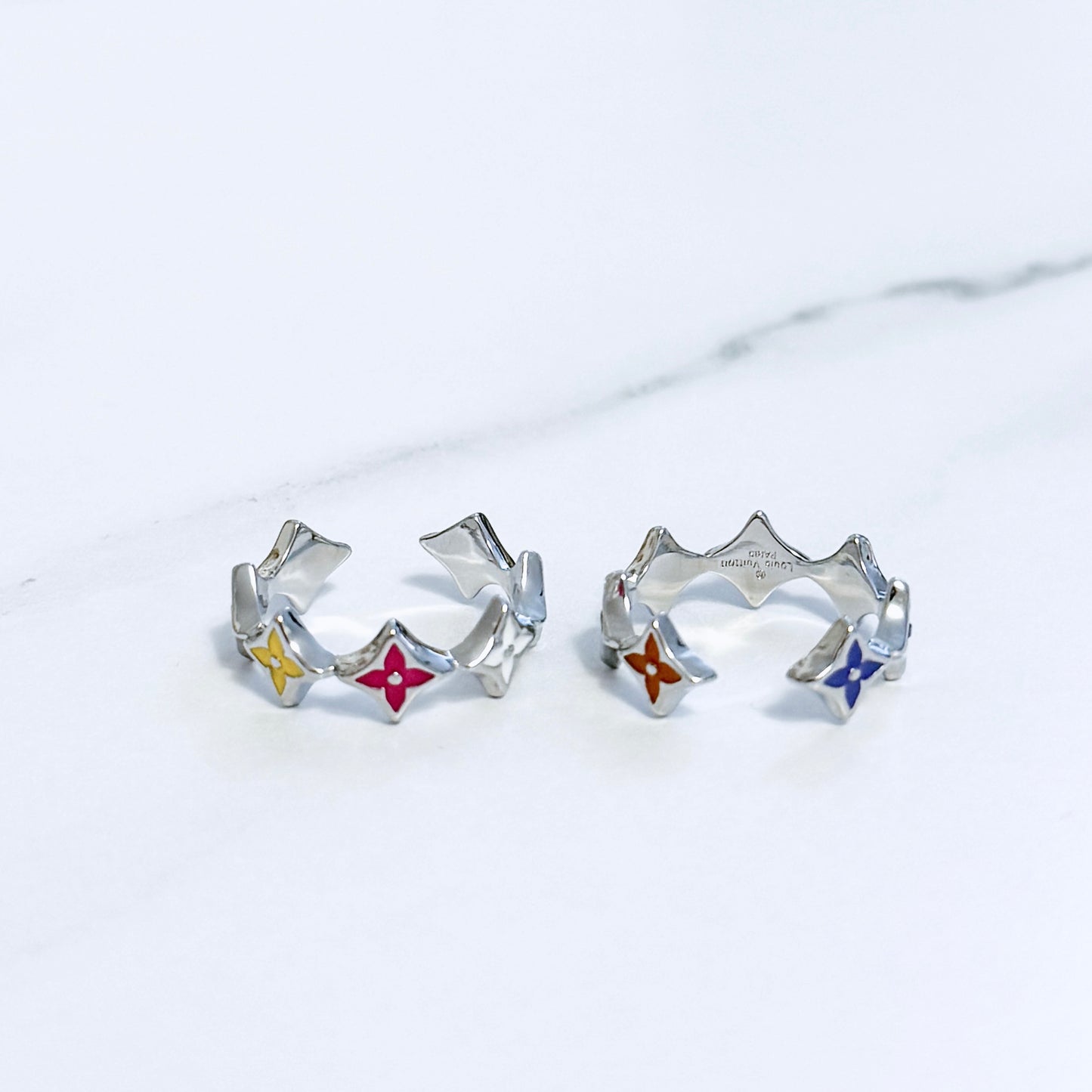 SILVER RING