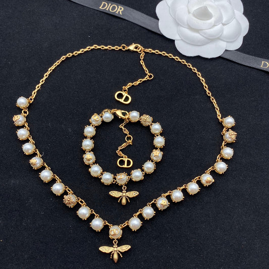 CD PEARL NECKLACE