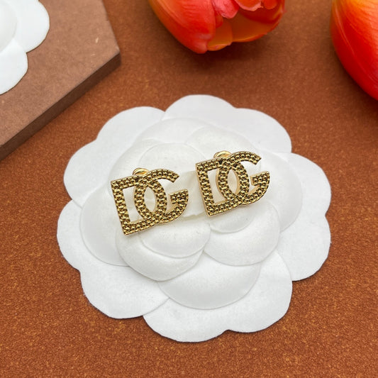 DG GOLD EARRING
