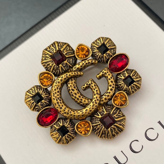 GG VINTAGE BROOCH